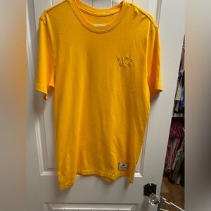 The Nike Tee T-Shirt Size Medium Excellent Condition Like New